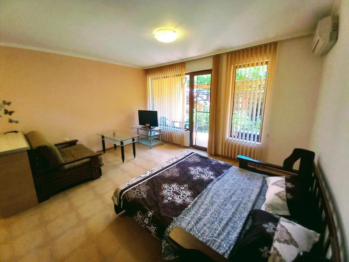 Apartment Golden Dream In Marina Sveti Vlas